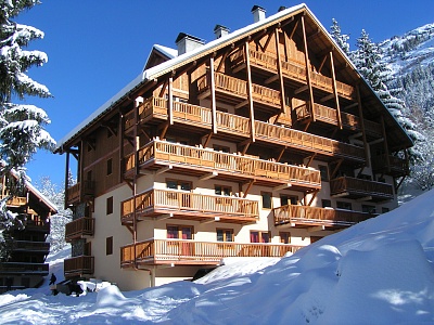 RES. LE CHALET DES NEIGES OZ EN OISANS 4*,  